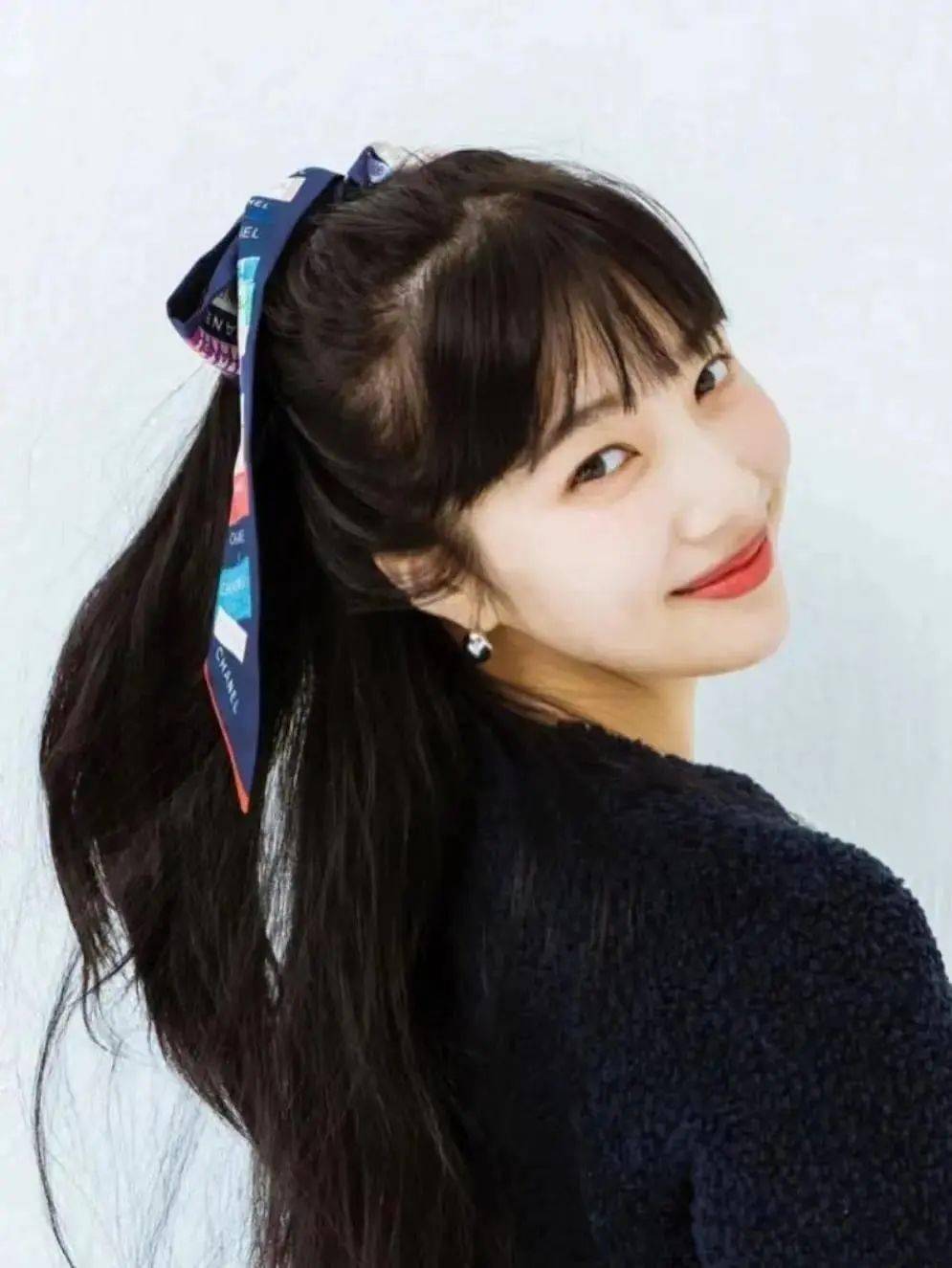 夏天必不可少的丝巾编发模版,不踩雷懒人必备!_头发_马尾_发型