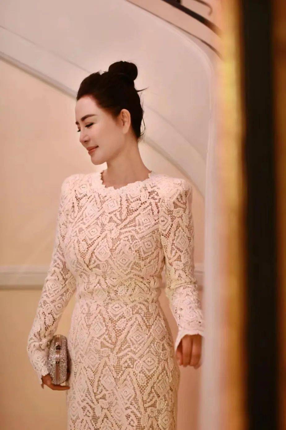 国际知名服装设计师王璇亮相戛纳电影节_xuan_世界_女士