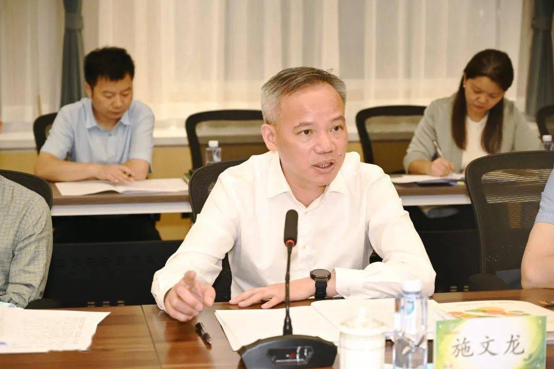 区委副书记唐晓腾调研奉贤教育工作_基础_发展_成长