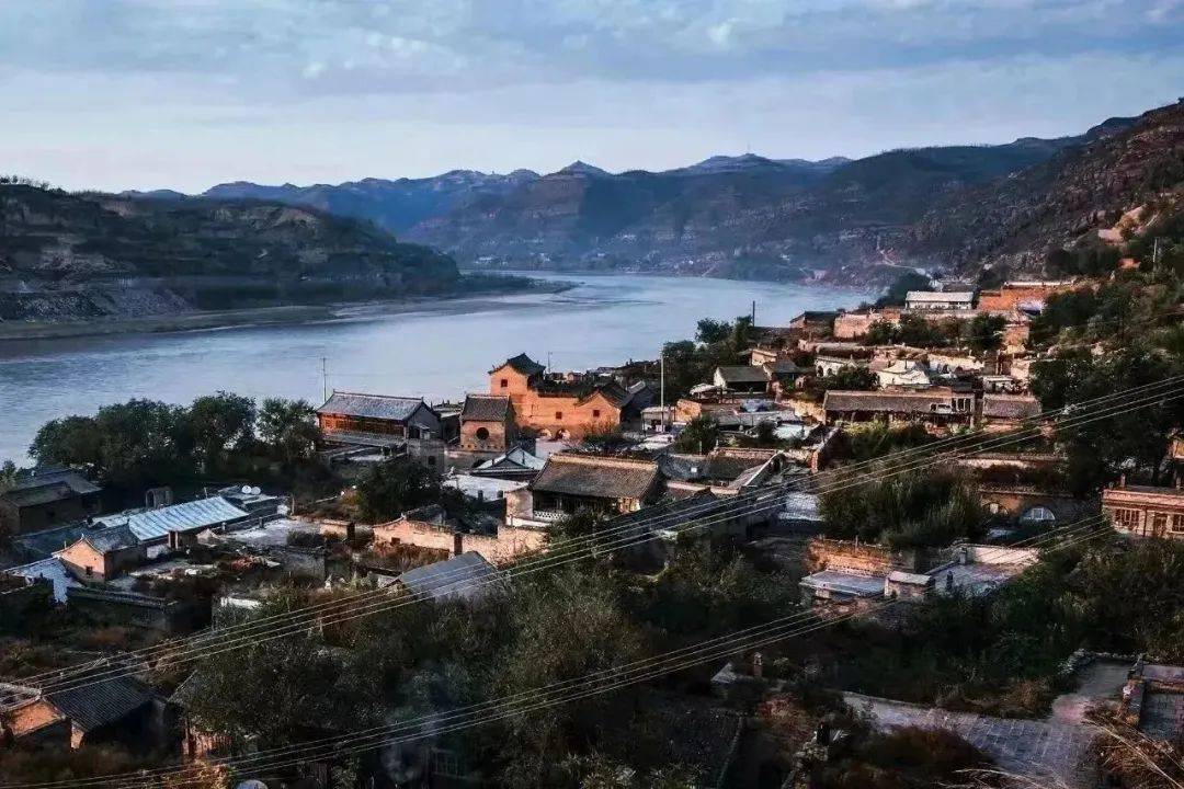 芮城风陵渡康养度假区由两个板块组成:一是印象风陵景区.