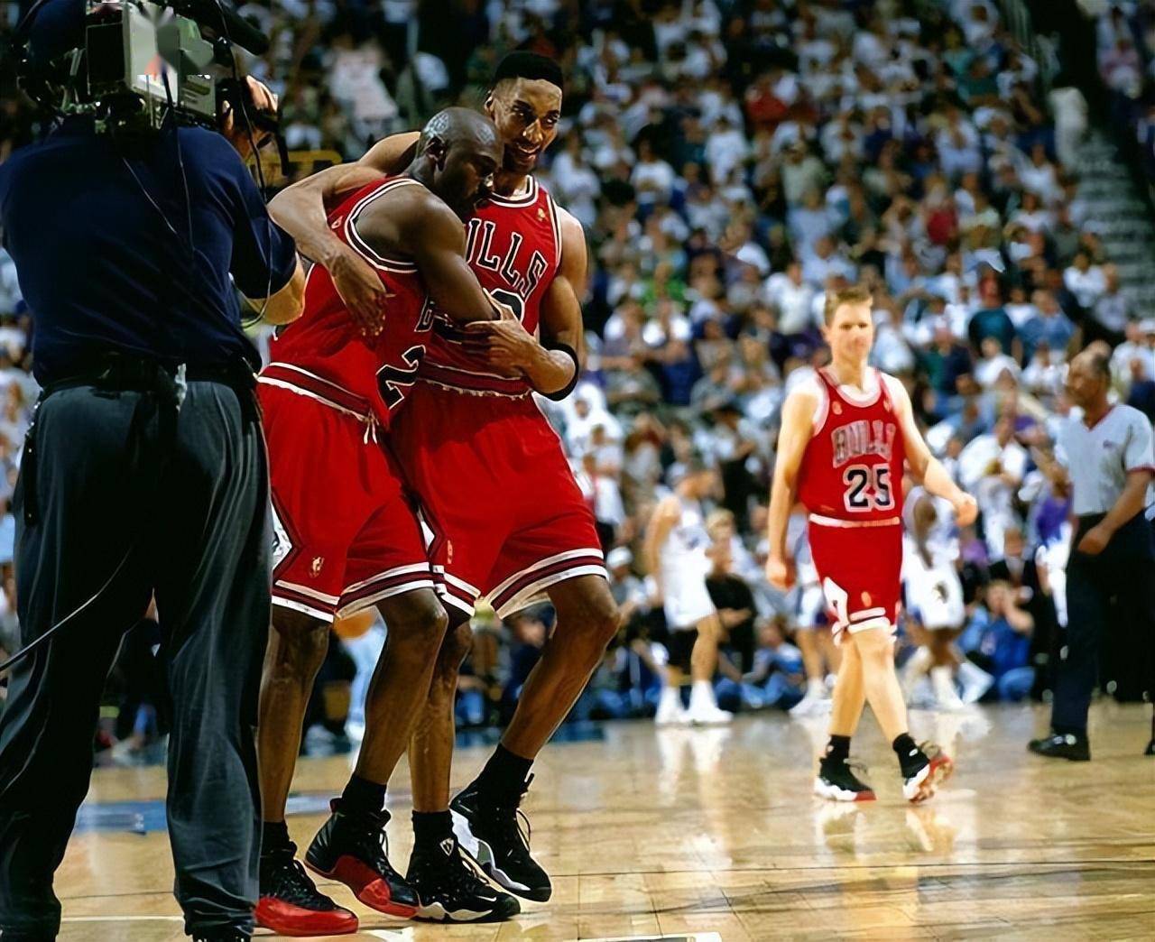 这一年乔丹上演了经典的流感之战!第三名:69年凯尔特人,平均年龄30.