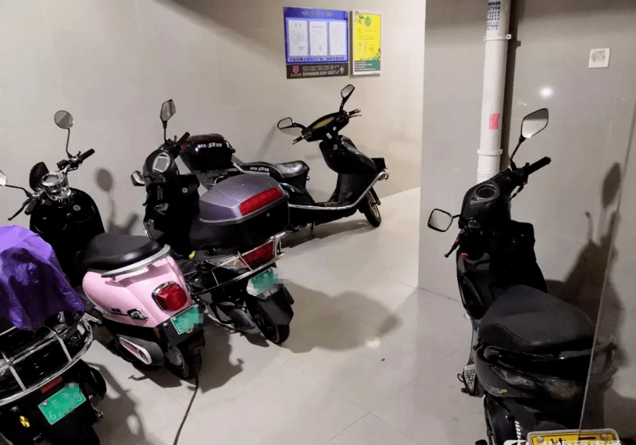 高温天气,电动车、电池如何养护用得更久?教你三招_搜狐汽车_搜狐网