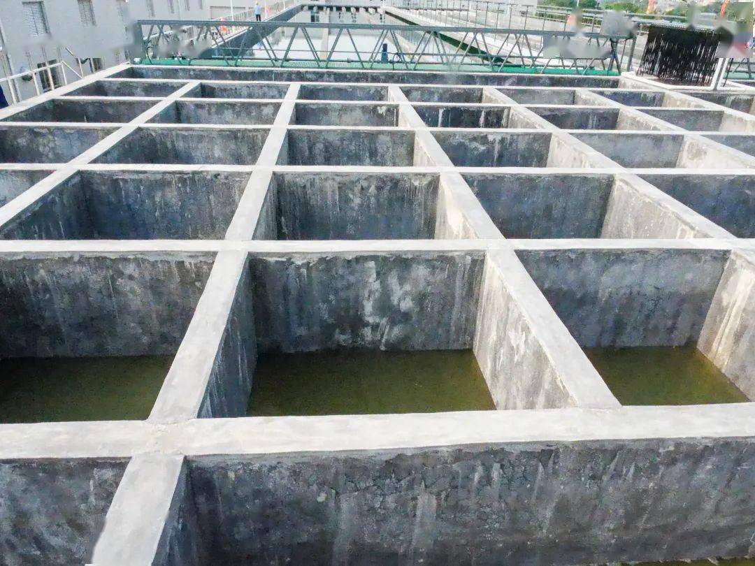 网格絮凝反应平流式沉淀池据了解,该水厂主水源为黄华江,备用水源为