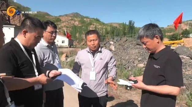 涿鹿县依法拆除华峰矿业有限公司孟家窑云母矿违法建筑_工作_部门