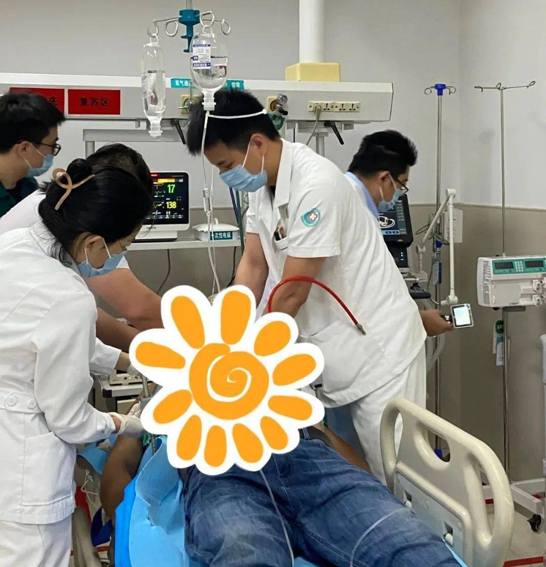 滨州一13岁儿童输液时突发休克!全身潮红._患儿_抢救_医生