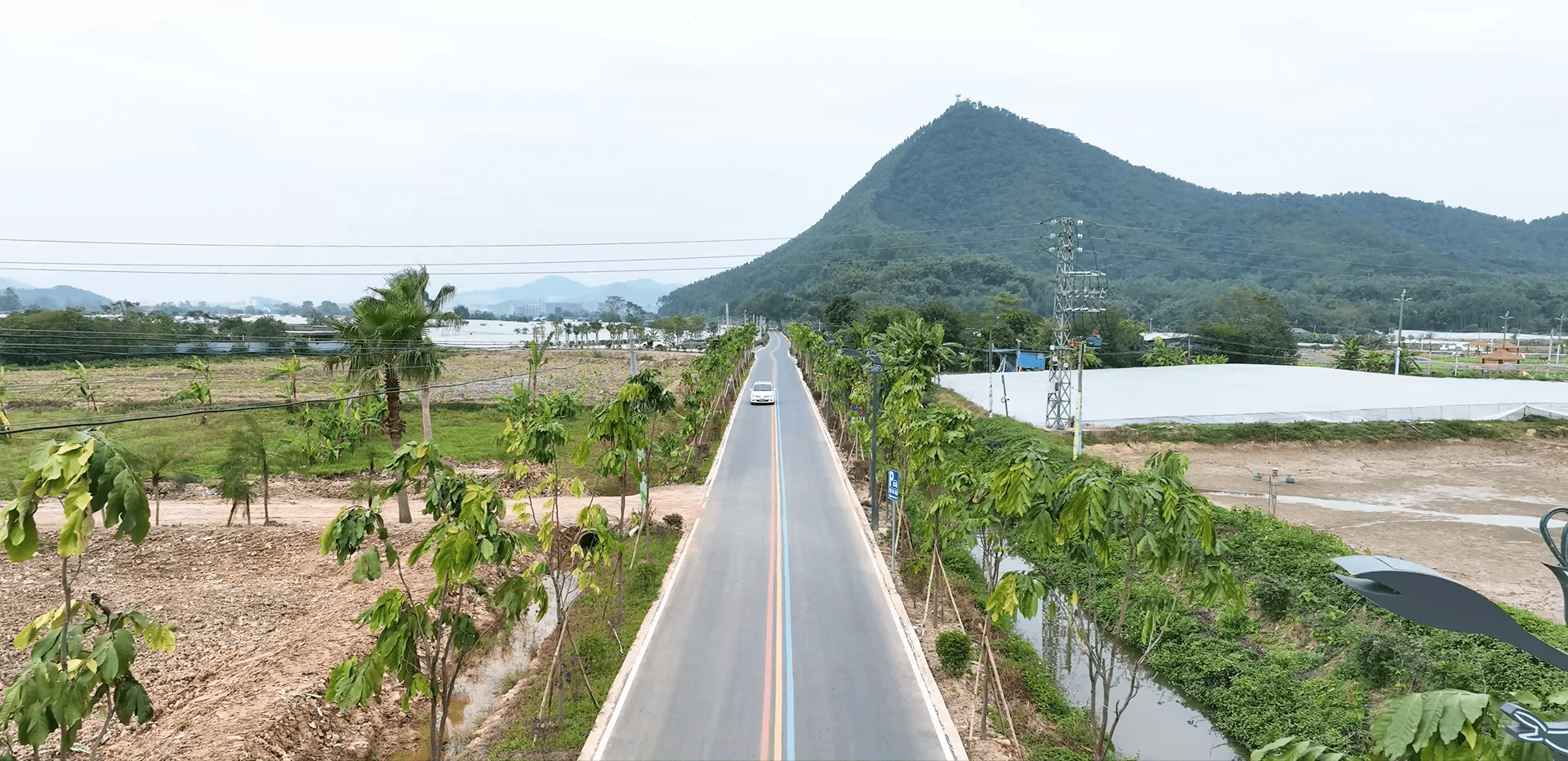 将积极参与四好农村路示范县创建工作,推进广宁g355国道改扩建项目