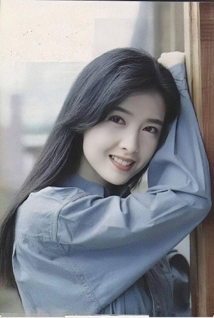 周慧敏离婚风波升级,倪震净身出户?