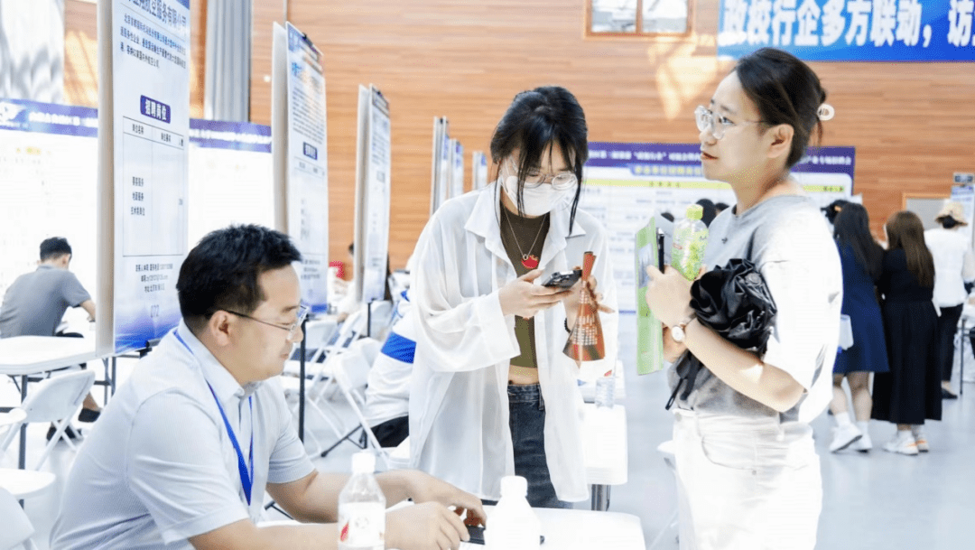 图文:包永红排版:包文晶责编:路子昂 刘玄 王丹阳出品:内师电视台监制