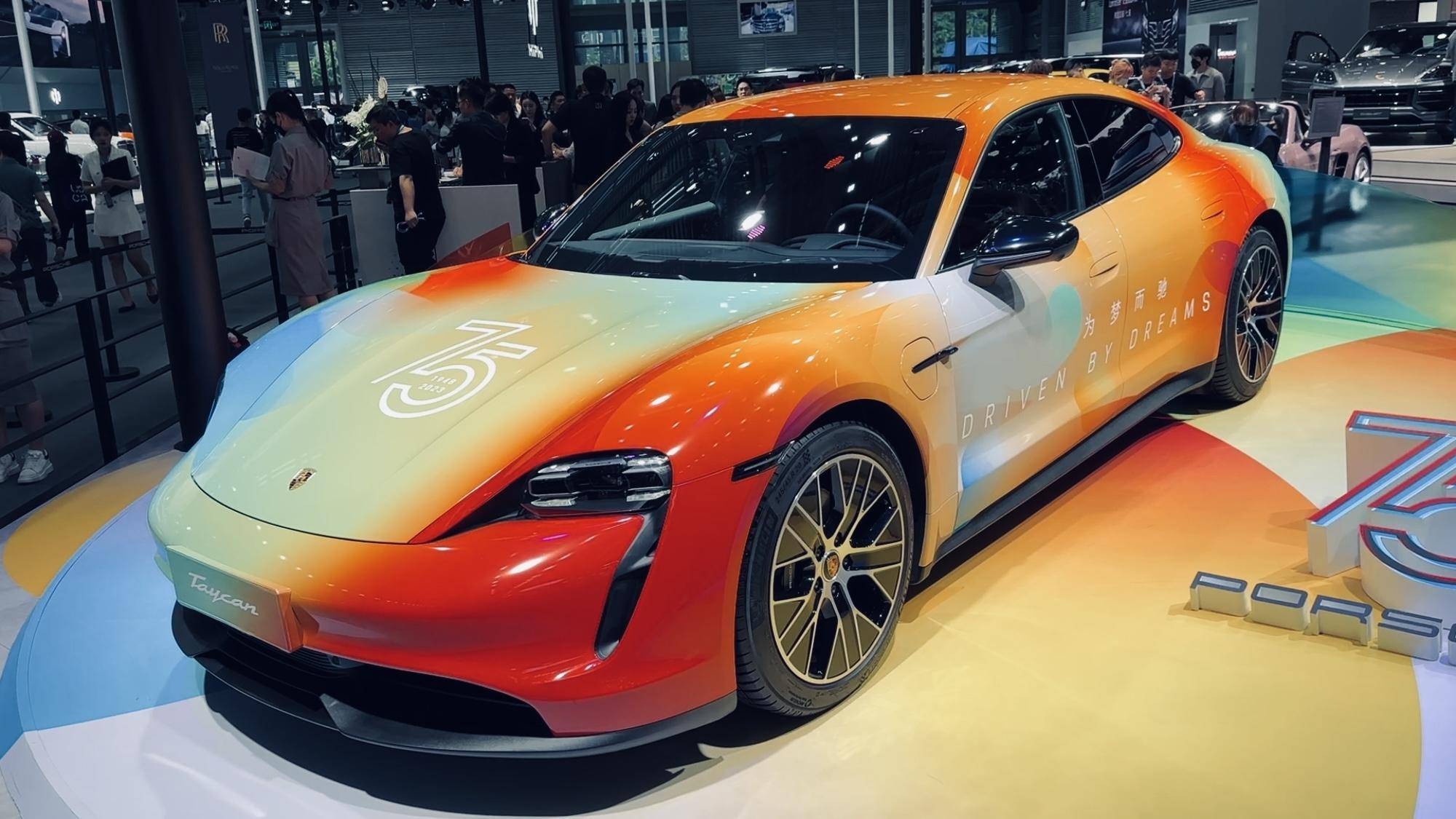 big auto show opens in gba with nearly a thousand car models