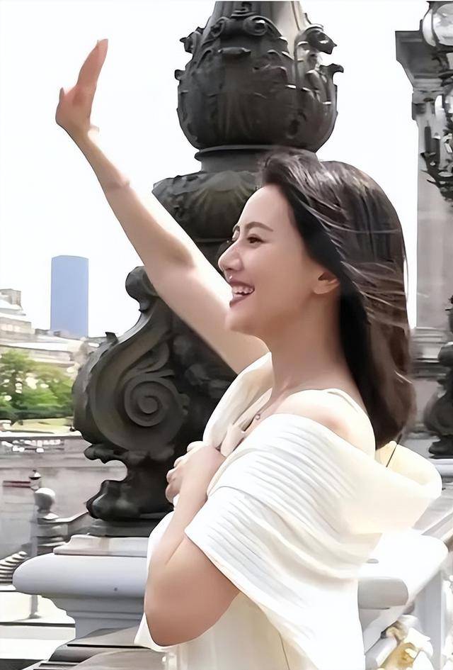 法国直播暴露高圆圆的"真实身材" 网友:赵又廷夺妻之恨不共戴天_时候