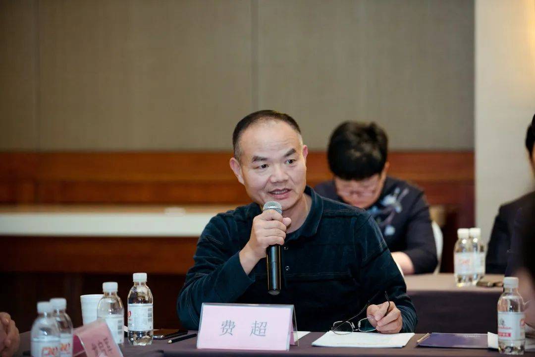 费超:匠心守初心 笃行以致远_新区_的发展_项目