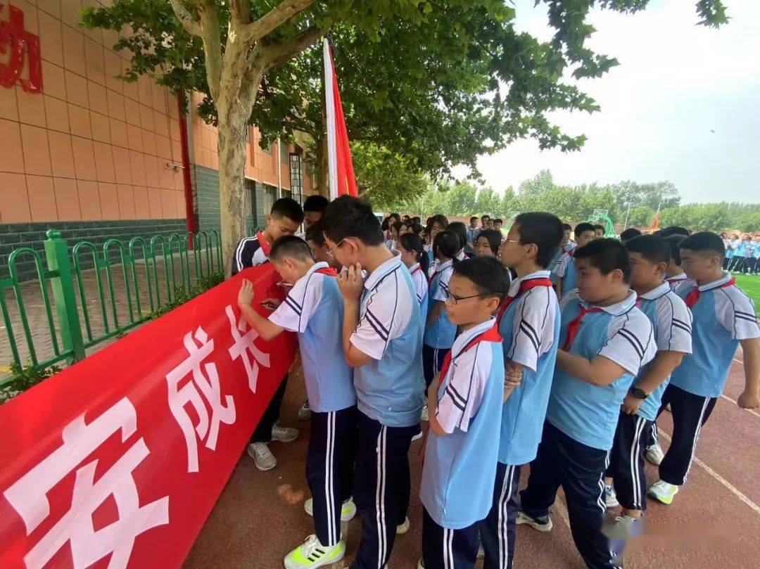 【安全教育】万善中学防溺水宣传教育签名活动举行_冠县_生命_微信