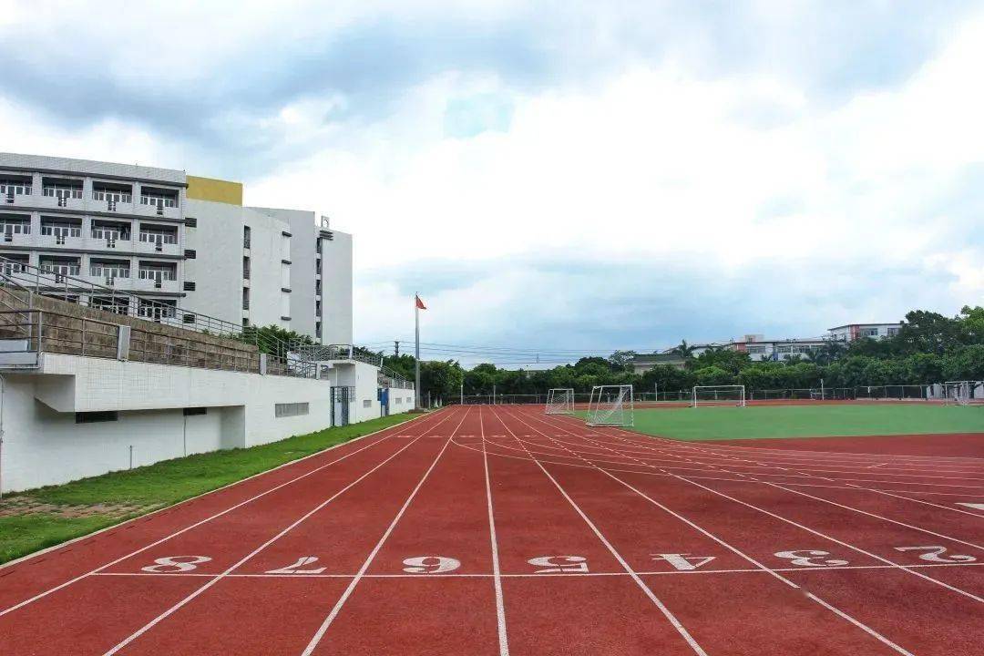 擇校菌推出【走進大學序列專題推文】—【廣州城市職業學院】,文章