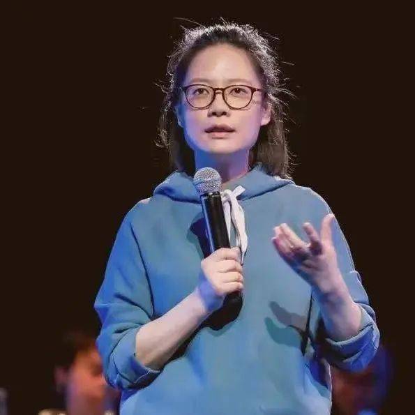 本文原发于"文汇报"公众号,转载自"保马"公众号,感谢毛尖老师和"保马"