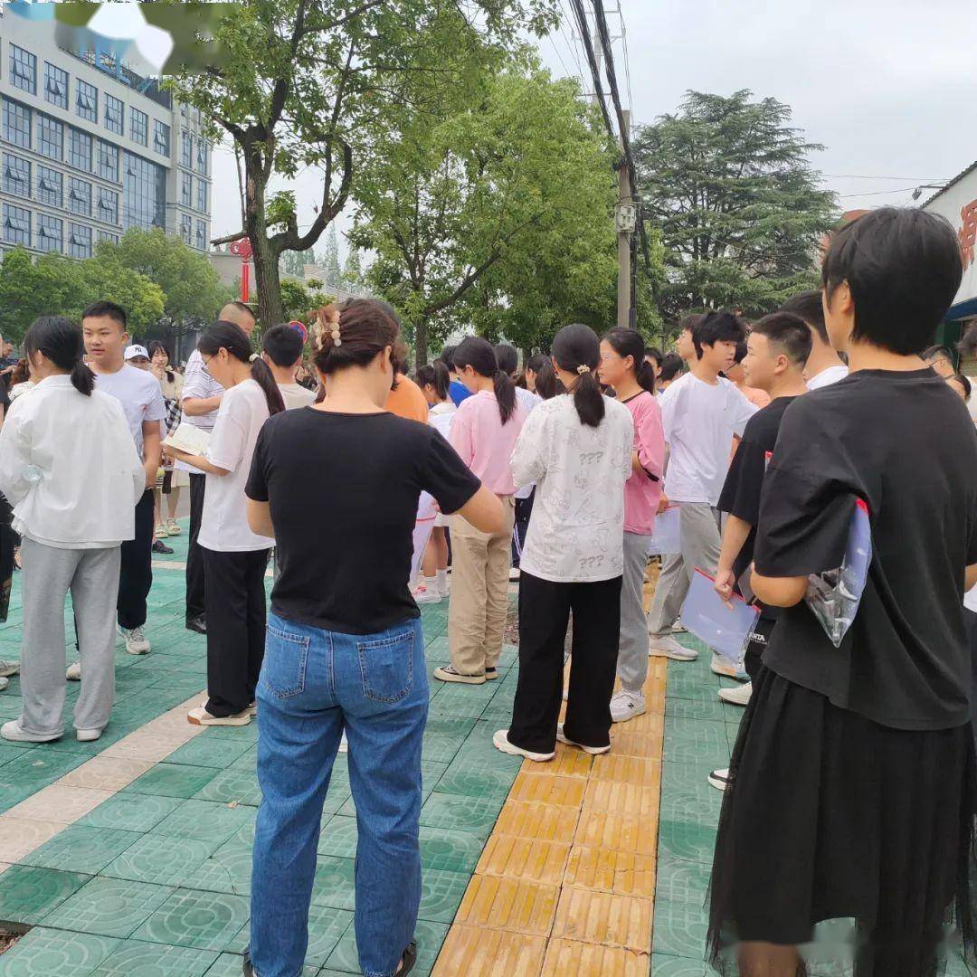 石首市建宁高级中学图片