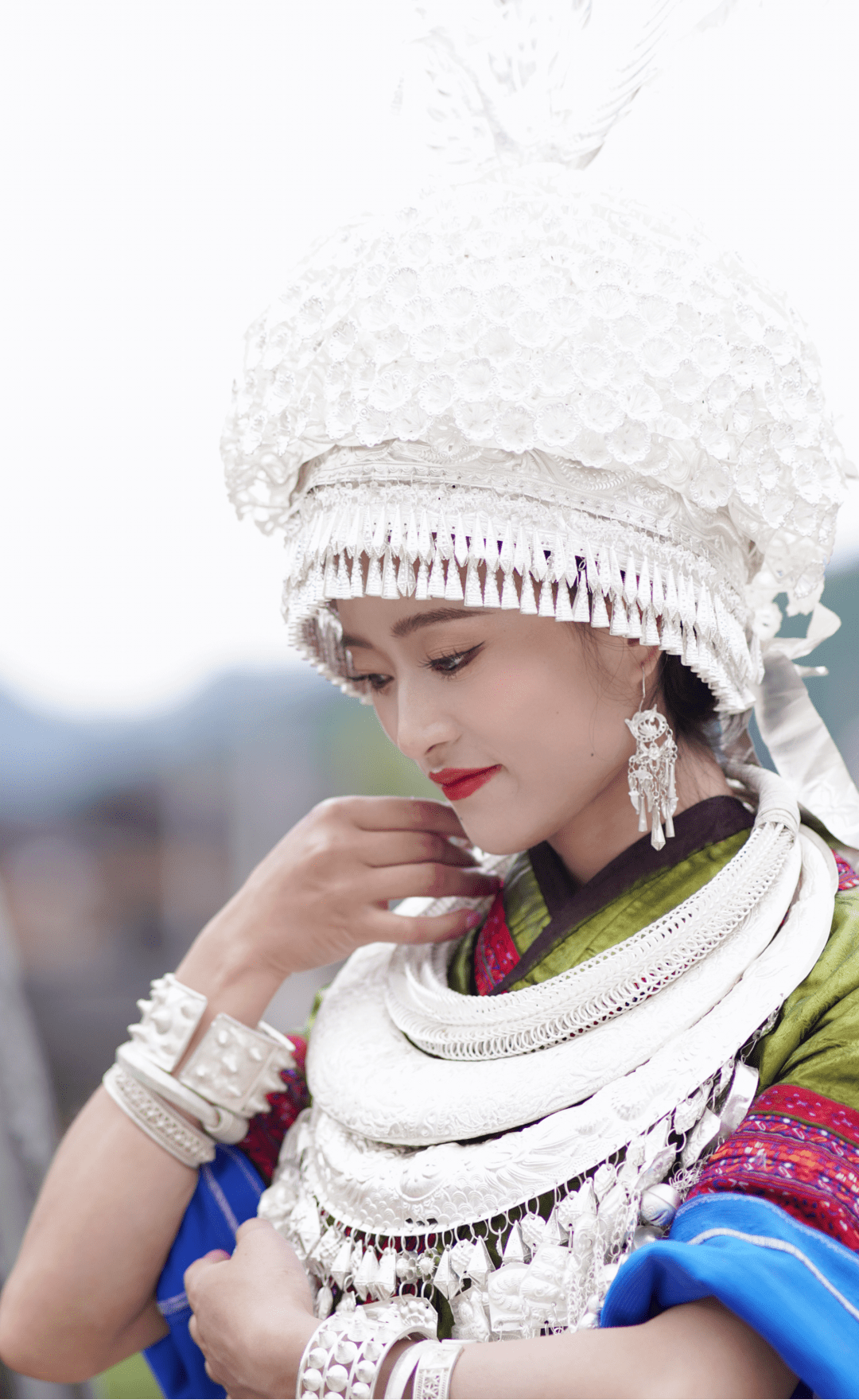 选手简介毕业于阿幼朵艺术学院,曾获得"以青春之名.