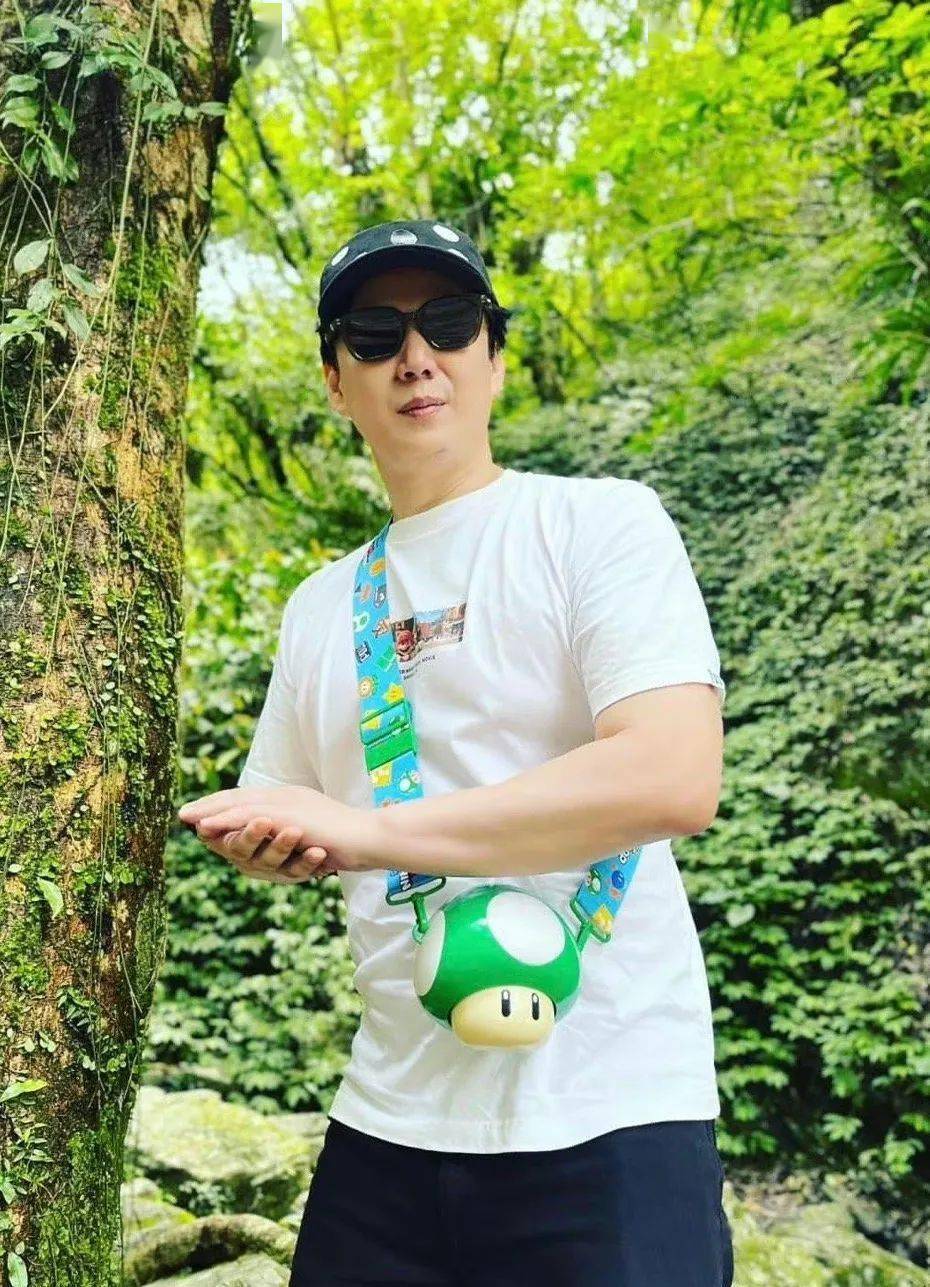 孔雪儿马伯骞复合?赵露思油王?萧煌奇装盲人?肖战绝望的文盲?