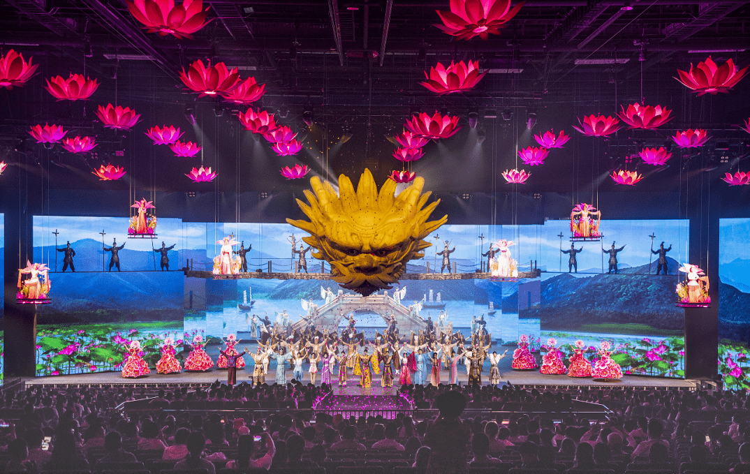 端午期间,太湖龙之梦准备了丰富的游玩项目,包括室内外齐开放的嬉水