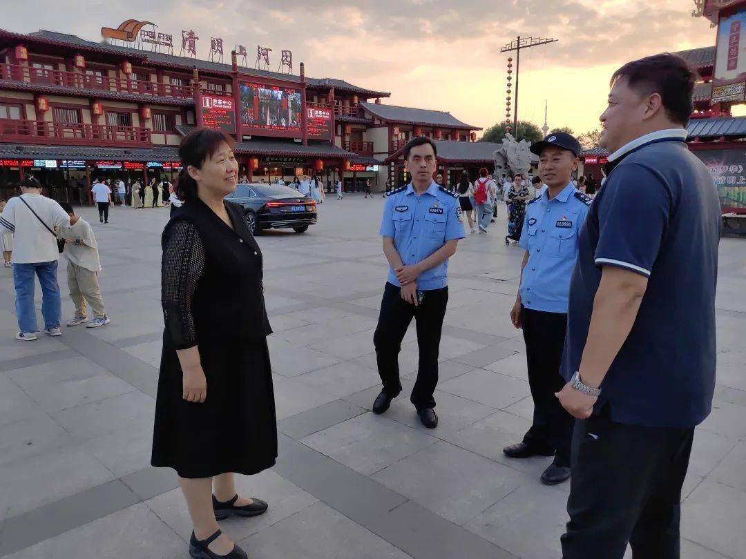 邢卫胜副市长督导检查端午节期间安保工作