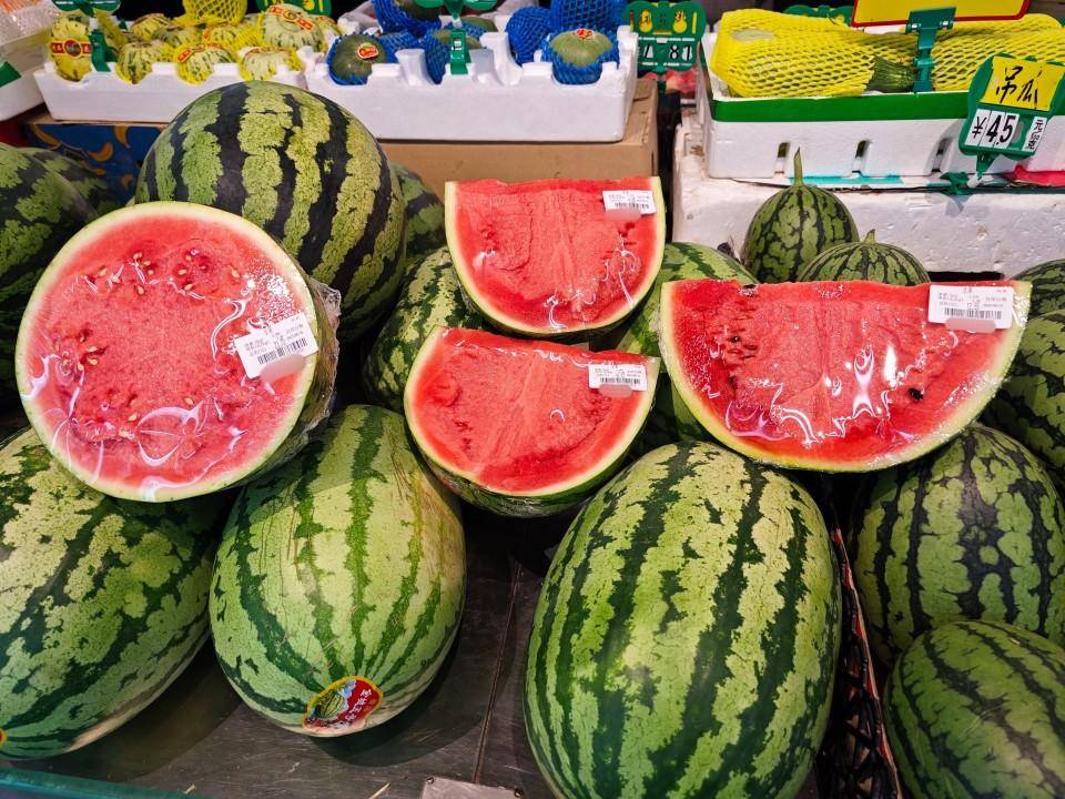 超市分切水果引担忧：早晨切的西瓜，傍晚还新鲜吗？