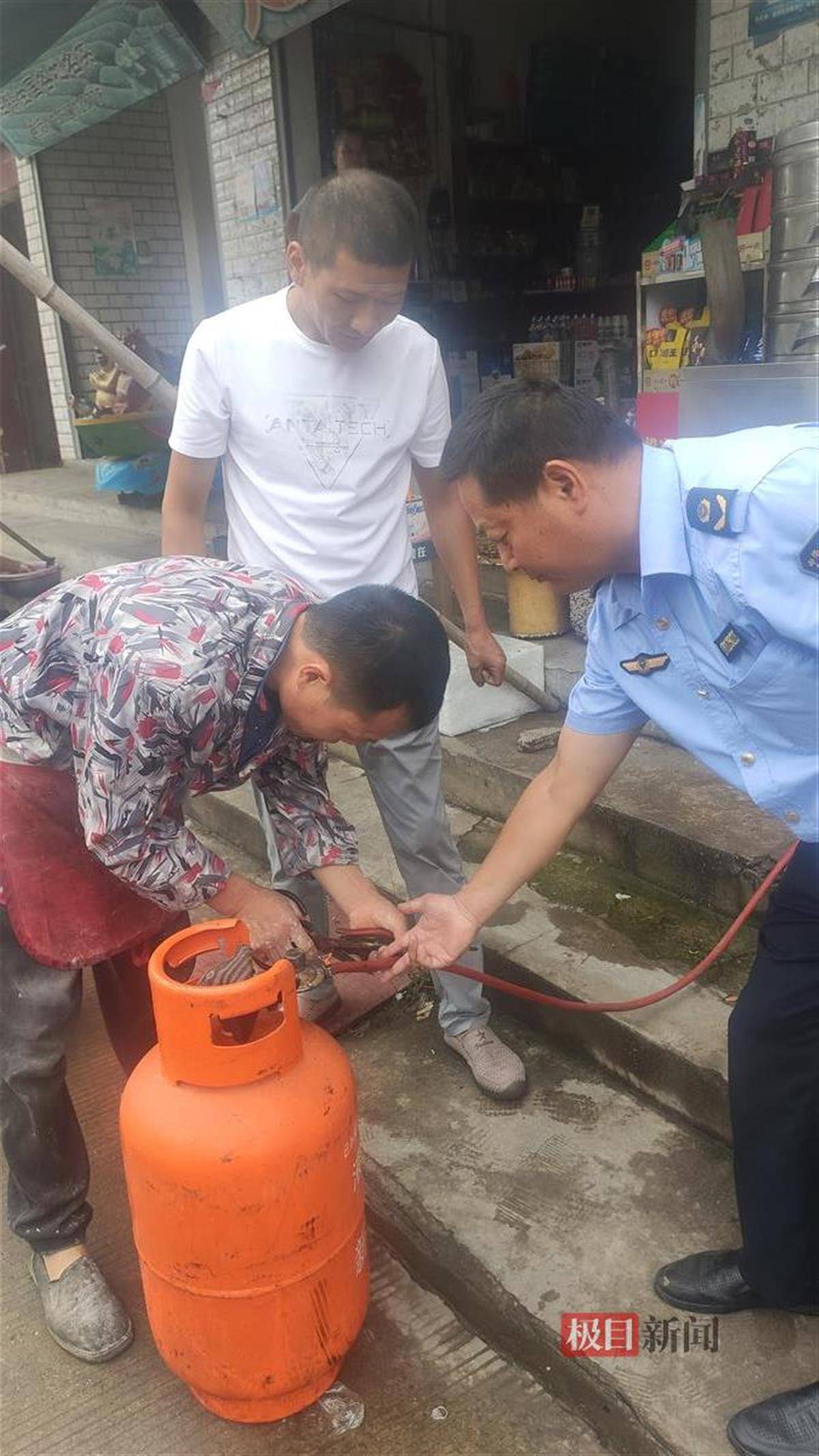 武汉新洲这个街道责令开云体育 开云平台整改10处燃气隐患(图1)