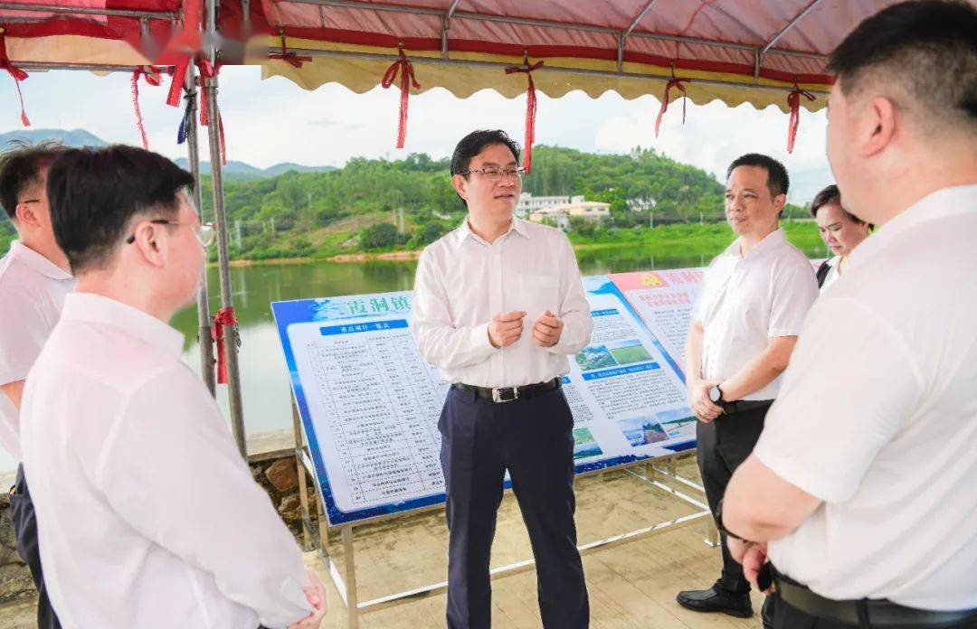 王雄飞到电白区霞洞镇调研:扎实推动镇域经济社会高质量发展_茂名