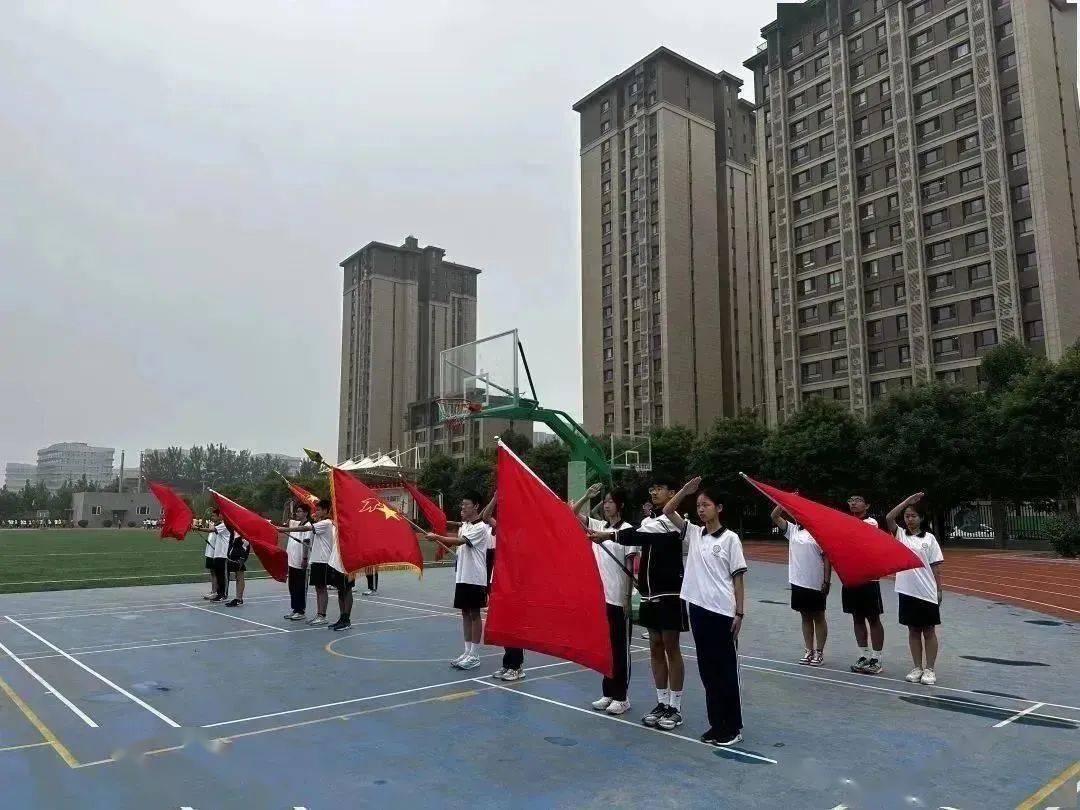 大兴区291名少先队员代表为人民英雄站岗_少年_先锋岗_进行