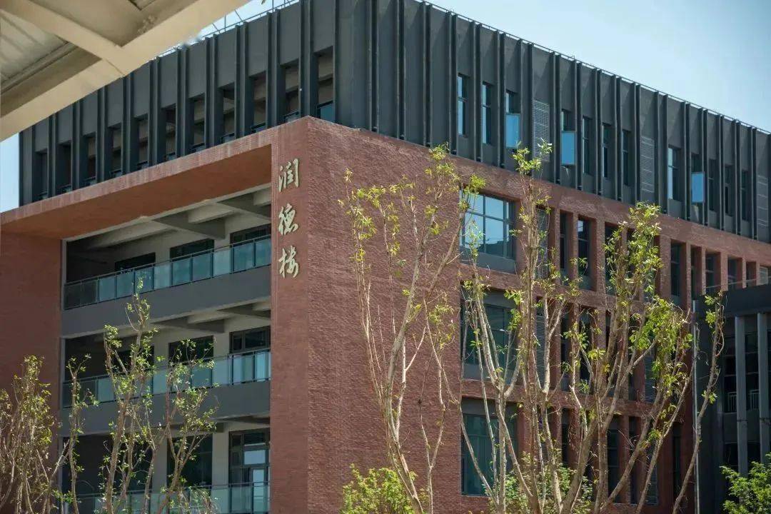 四川欢迎你,圆好大学梦——成都工业职业技术学院_建设_办学_专业