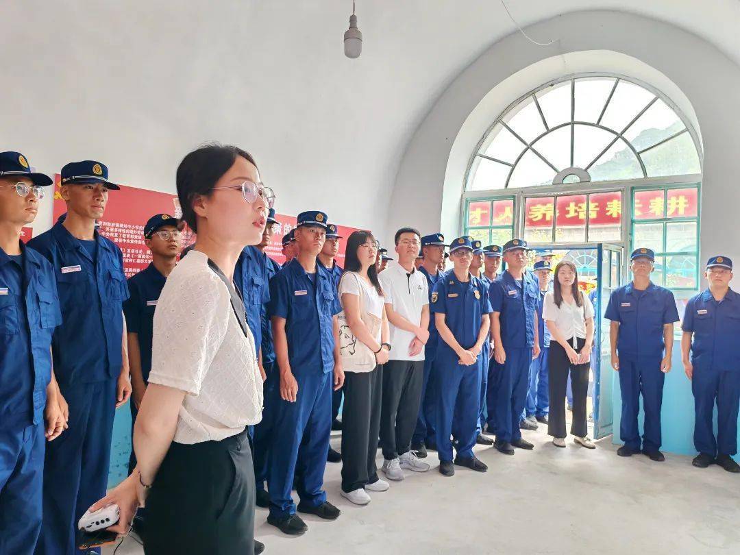 共青团平定县委联合阳泉市消防救援支队政府专职集训队开展"七一"主题