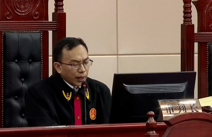 由福清市人民检察院提起公诉的,被告人薛某涉嫌贪污罪一案