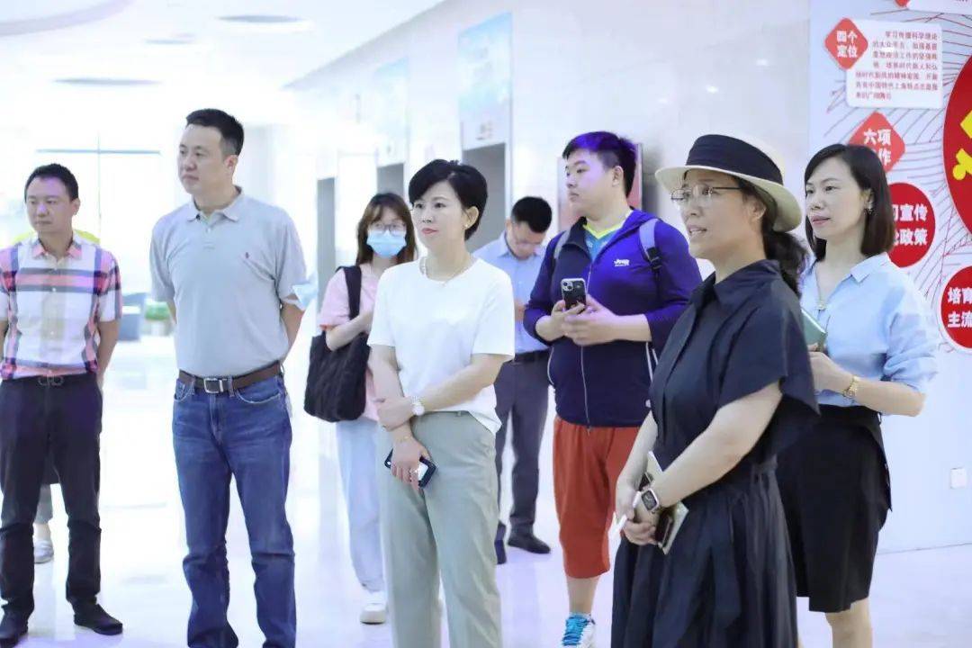 大兴调查研究丨教授和市群艺馆舞蹈指导齐聚,原来是