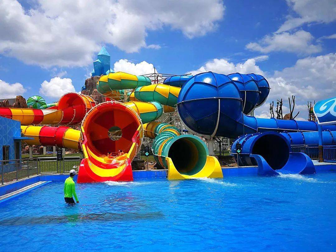 广西玉林克拉湾水上乐园,鹏垌古村落,中药材批发市场,园博园 汽车一天