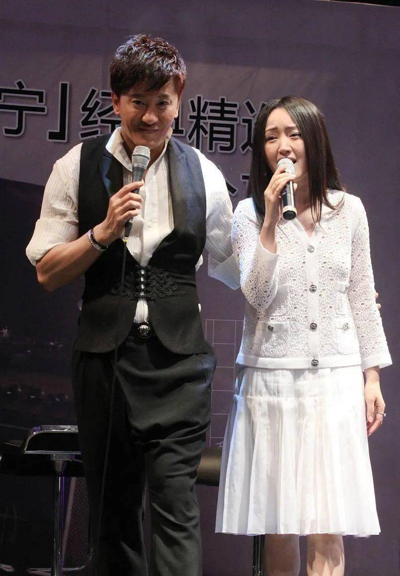 毛宁杨钰莹的音乐劫数||金童玉女已成传说,但那纯情甜美的抒情仍在唇