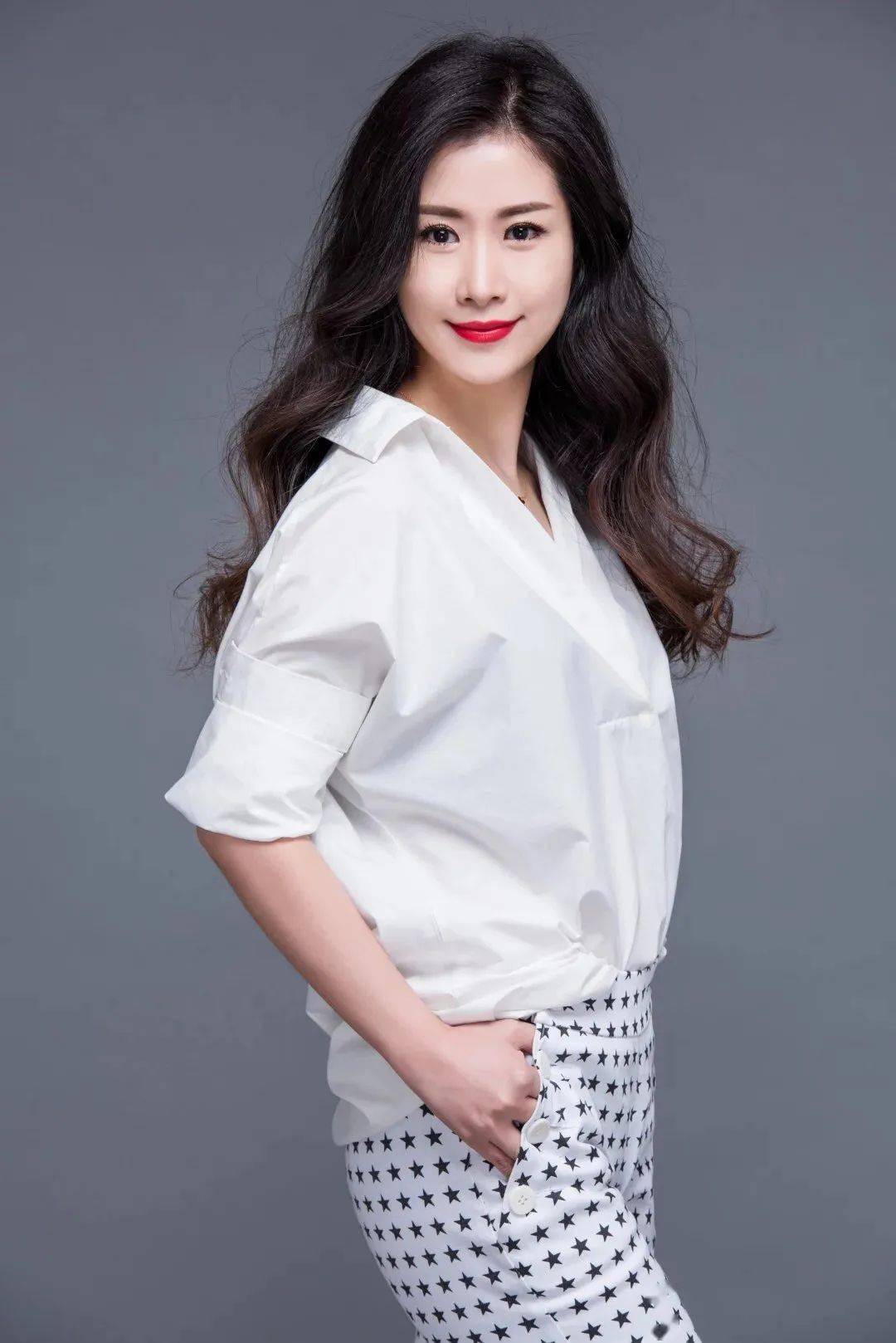 在北方森林的深处》《俗世奇人》《三体》《毛毛》五年级升六年级暑假