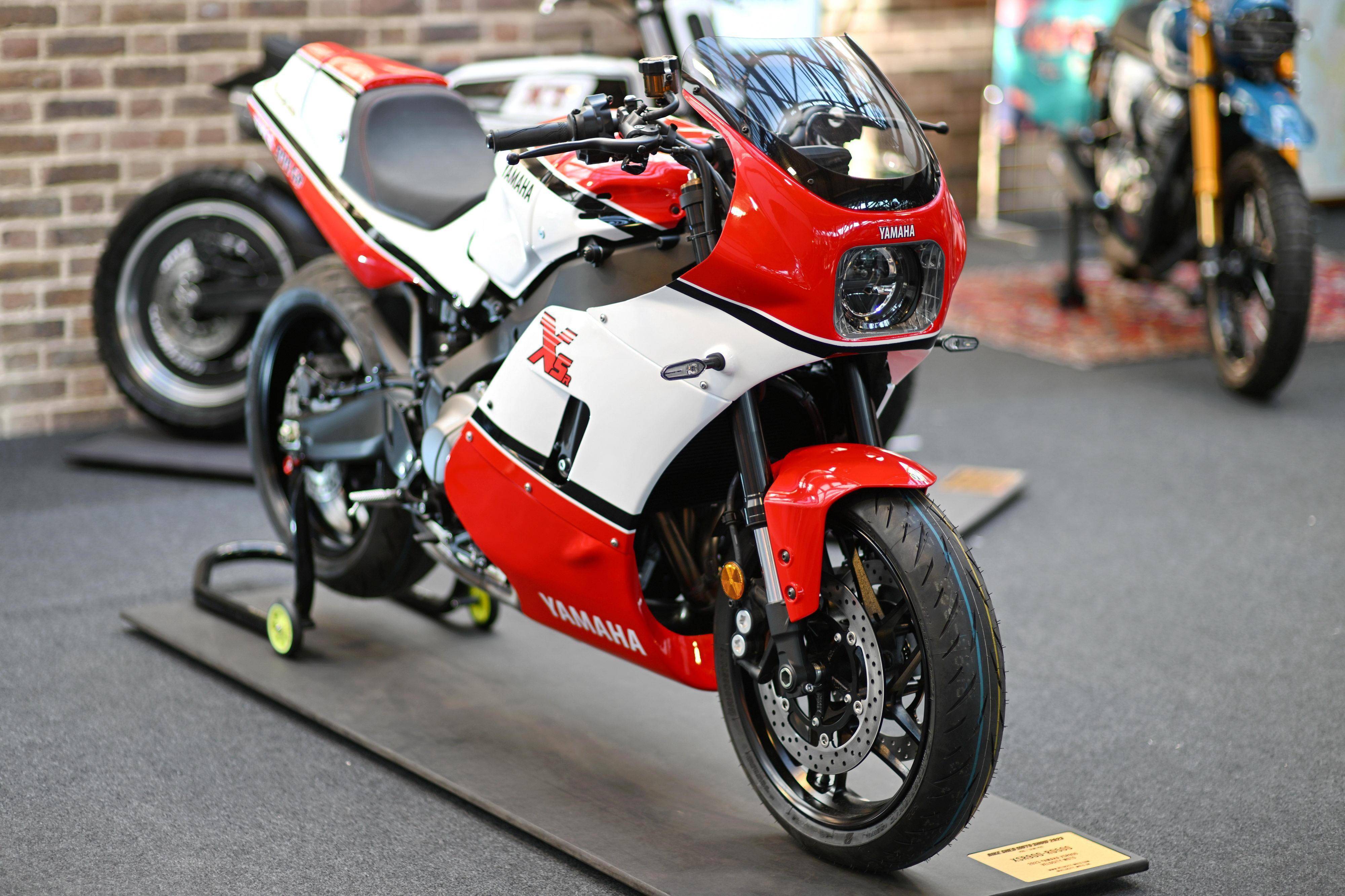 剪影:2023 英国车棚展里的 yamaha yard 作品_搜狐汽车_搜狐网