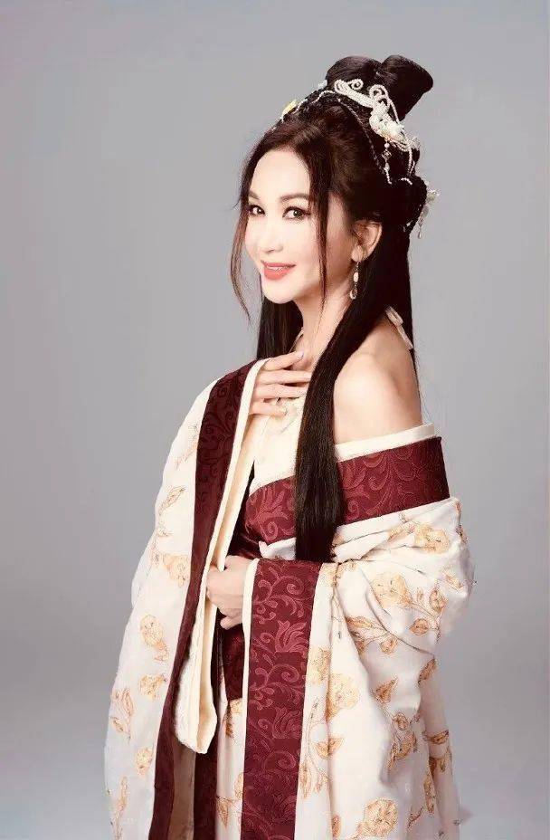 温碧霞再玩妲己上身 发挥妩媚跌膊本色_irene_纣王_封神榜