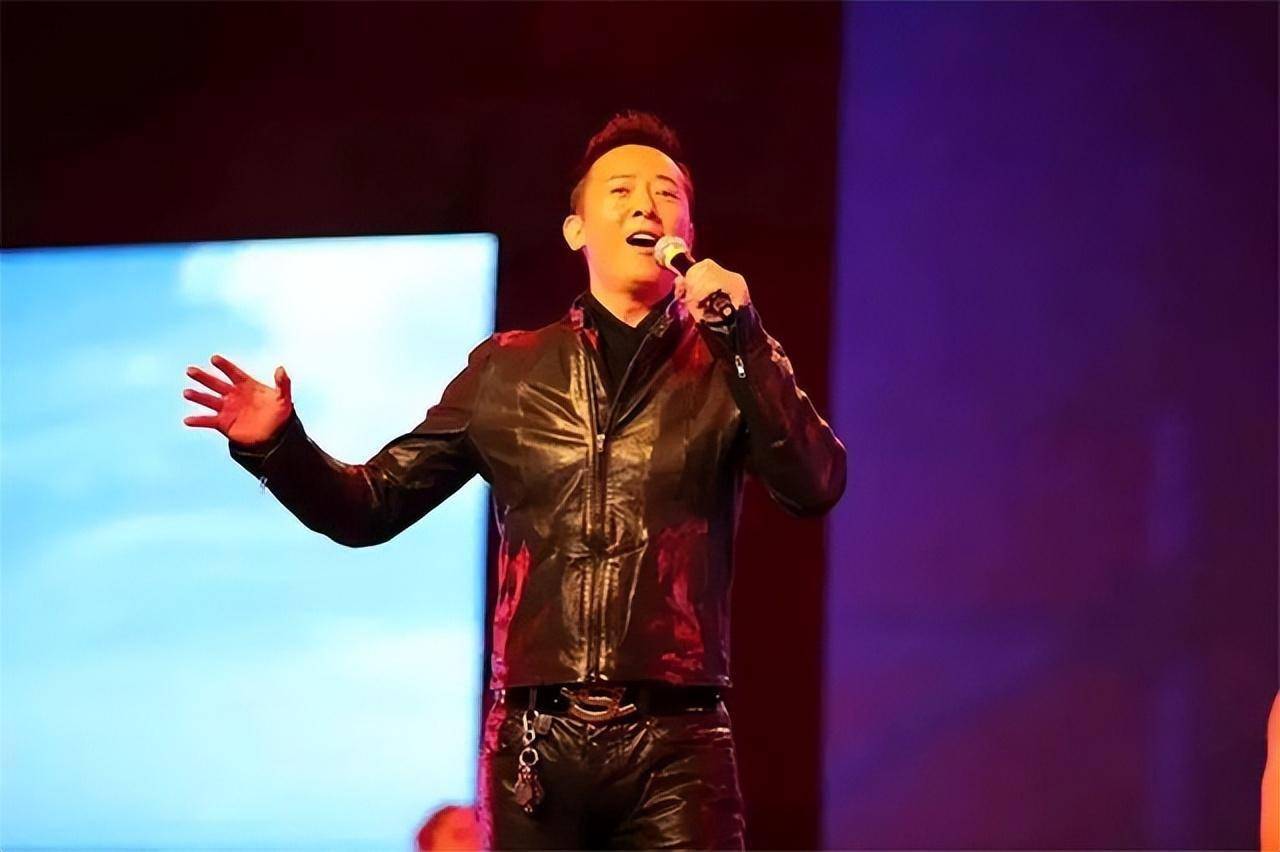 汪正正,磁性嗓音超迷人,他妻子张静宇近照,揭秘两人的感情经历_北京