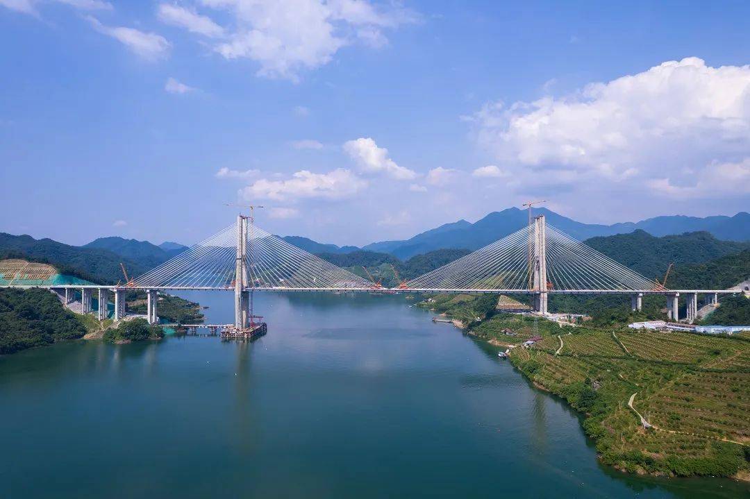 雪峰大桥图片