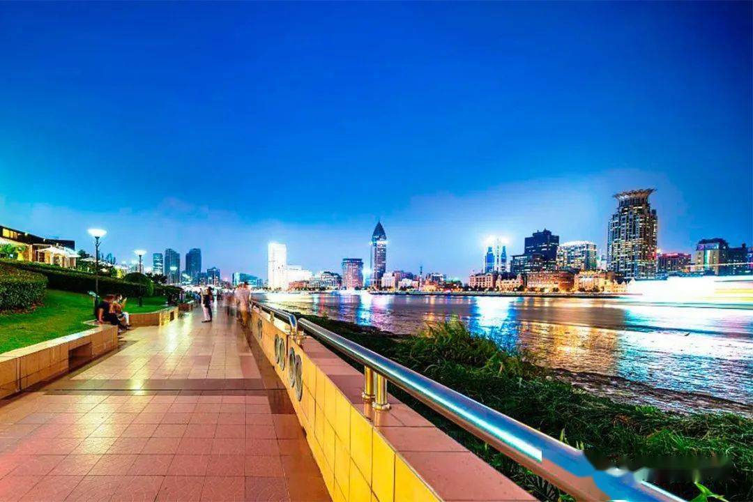 陆家嘴北滨江地铁口【珑悦滨江】面积59-95-102-148-176平多种户型丨