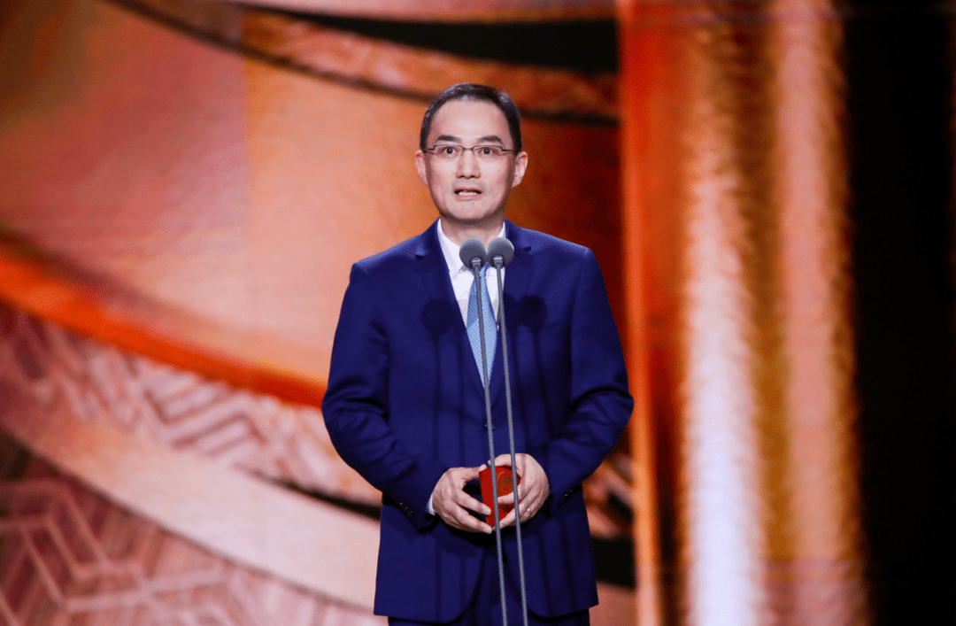 93岁许倬云生日获颁"影响世界华人终身成就大奖":人生莫慌,定心往前看