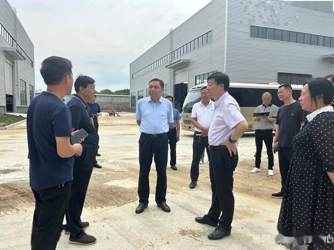 唐河:县长乔国涛深入开发区现场办公_企业_发展_问题