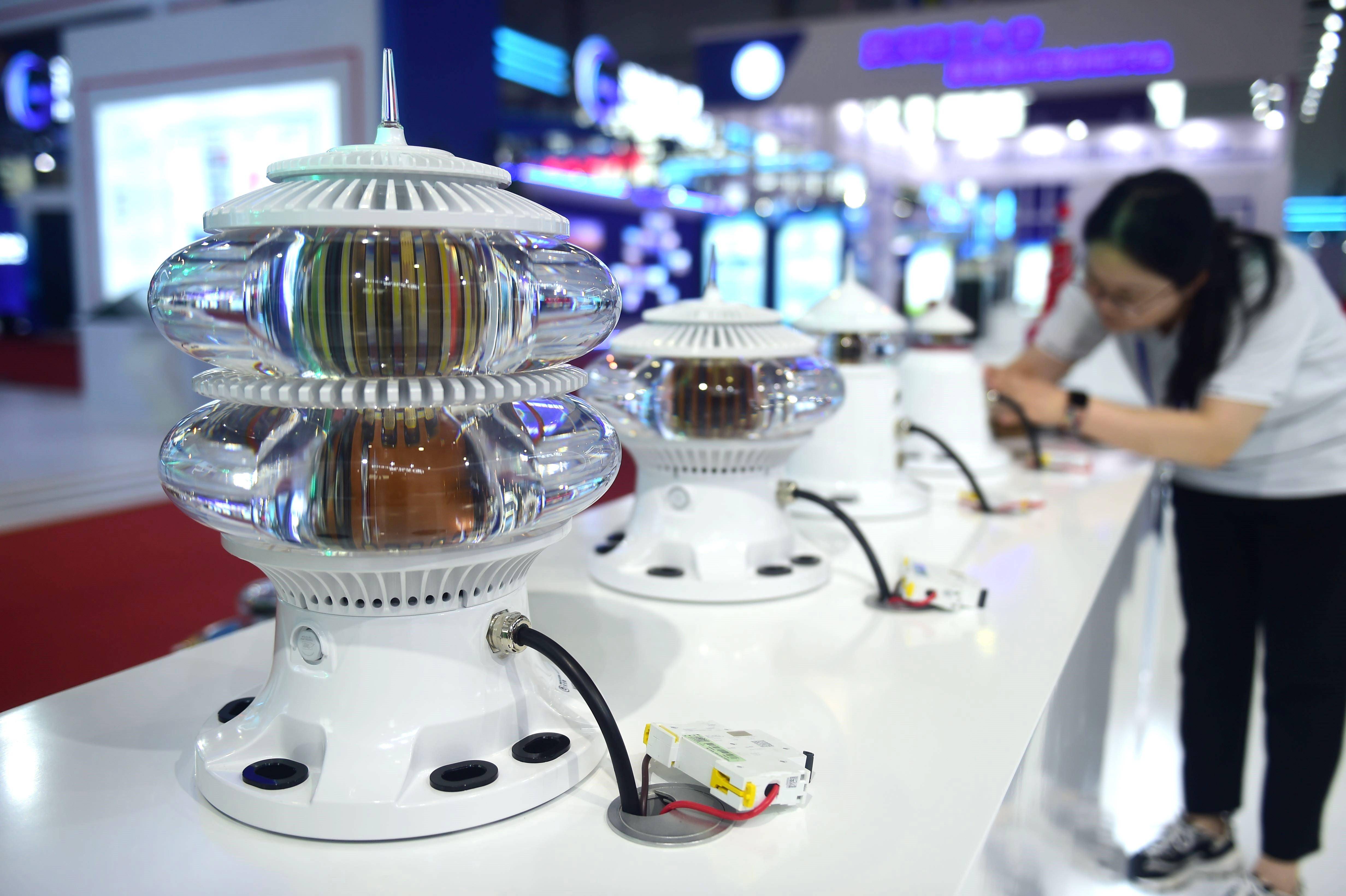 (社会)航海科技博览会亮点纷呈_新华社_王民_参展