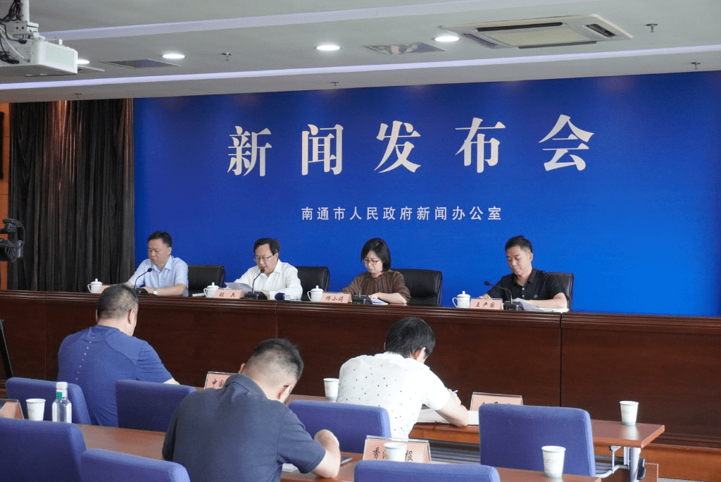 这个《三年行动方案》,市委市政府最近下发_服务_基层_中心