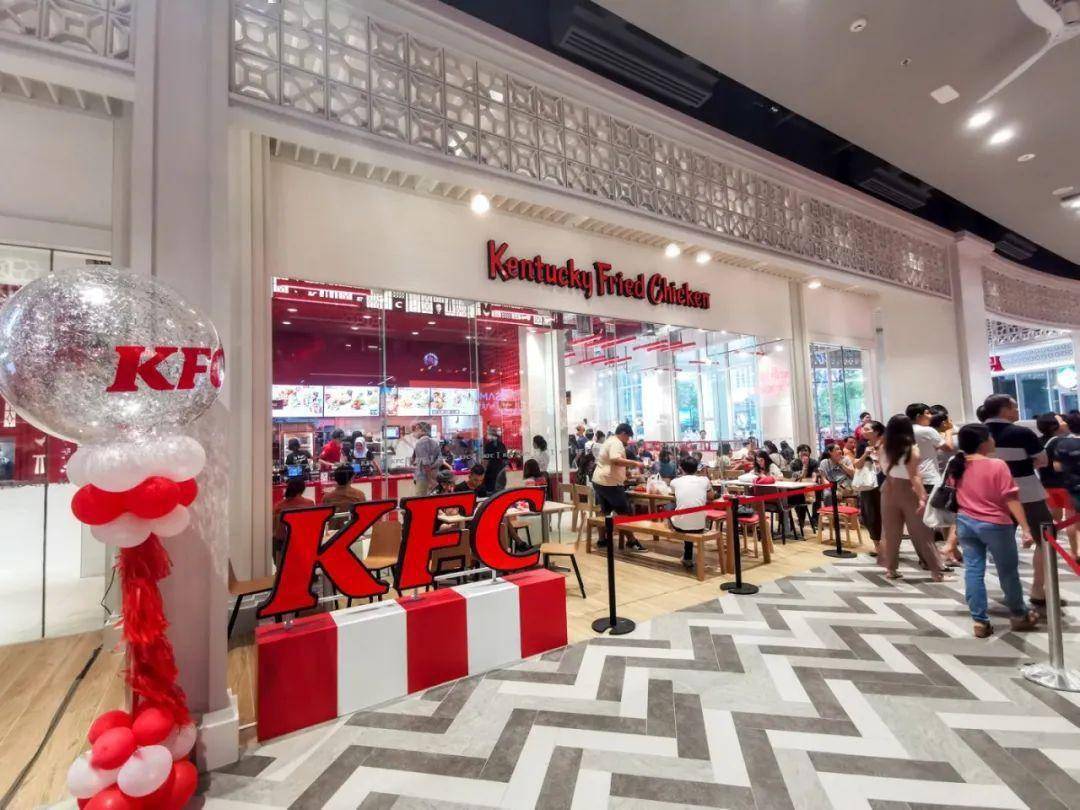 泰国独家特色门店:首次引进「1 of a kind」概念的肯德基,泰国唯一