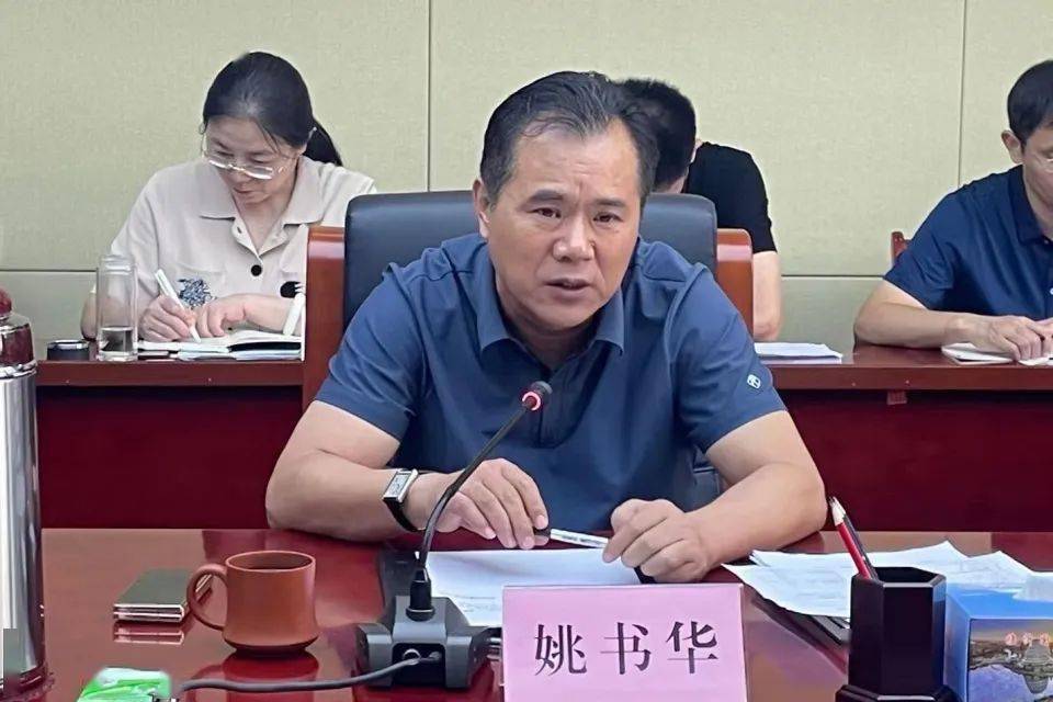 高新区召开企业家恳谈会议_工作_项目_发展