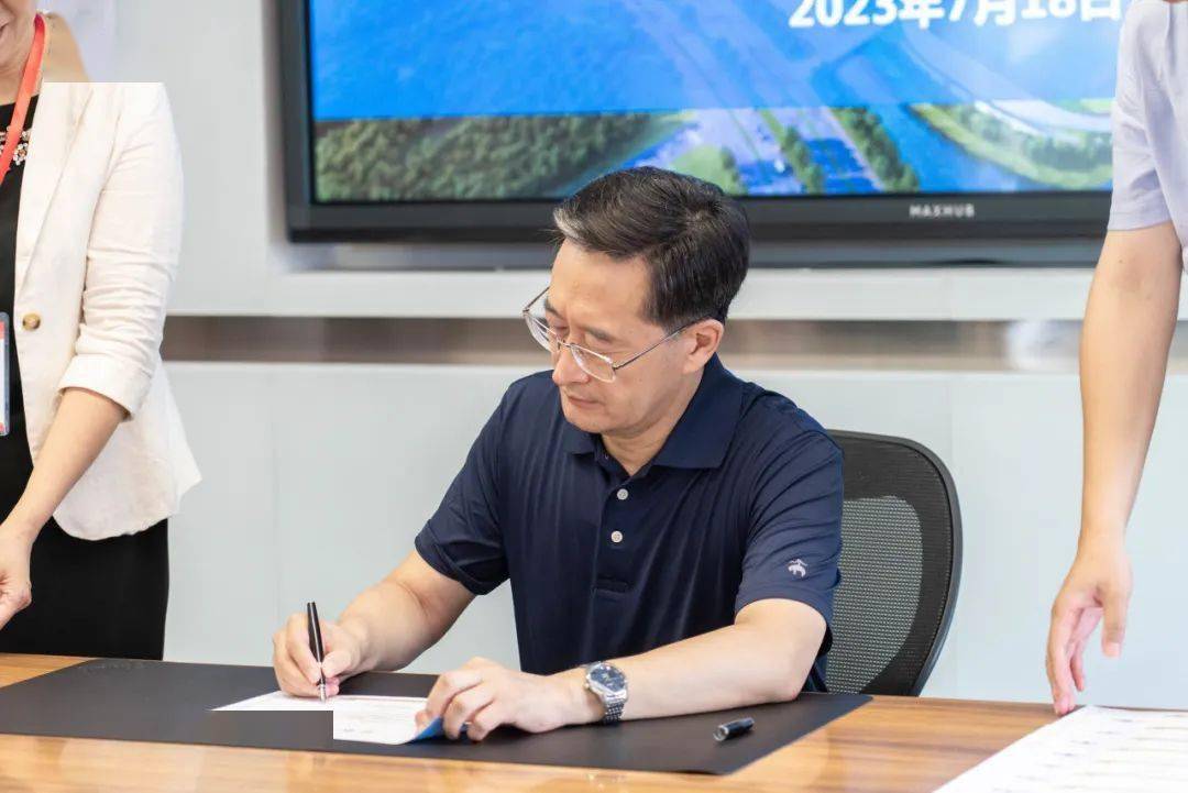 校长亲笔签发!北航第一封中法航空学院录取通知书,送给15岁的她!