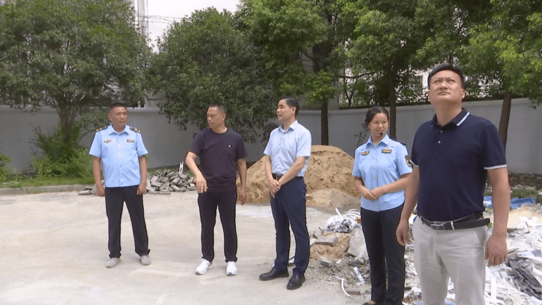 该所连续三年荣获县局"责任目标考评优胜单位",伍洛镇"履职尽责优秀