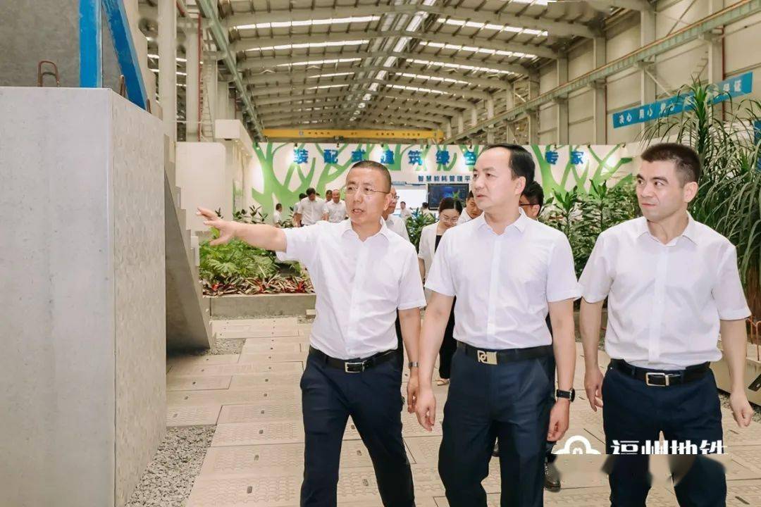 当天上午,在闽清县县长赵春荣,福州地铁集团党委副书记,总经理杨建国