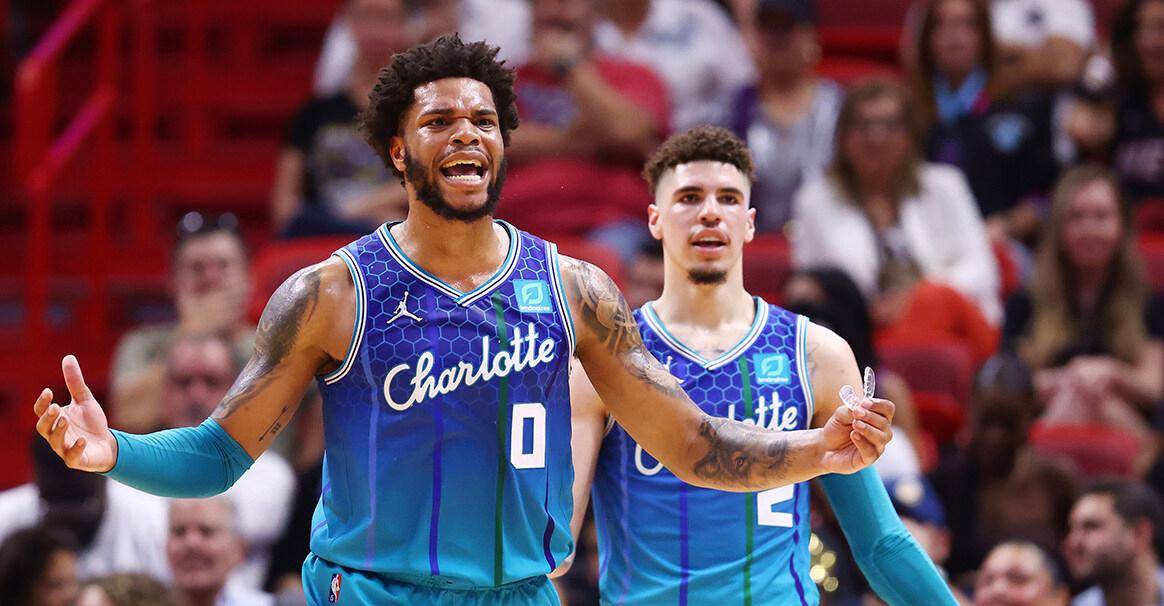 来百度app畅享高清图片北京时间7月20日,夏洛特黄蜂球员迈尔斯