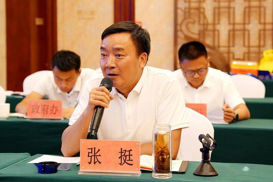 会上,墨江县,镇沅县,孟连县就产业发展进行深入探讨交流.